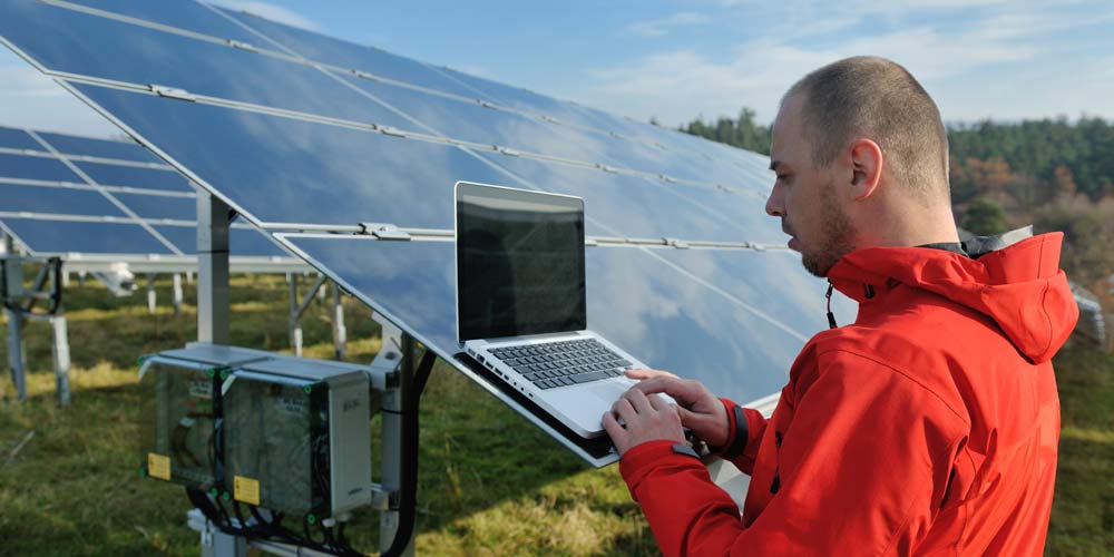 SyteLine Field Service used by solar tech